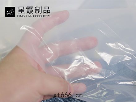 低(dī)溫熱熔(róng)膠(jiāo)膜(mó)