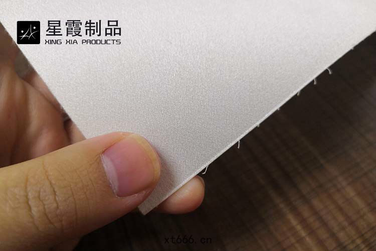 絲綢布(bù)熱熔(róng)復合PET薄膜
