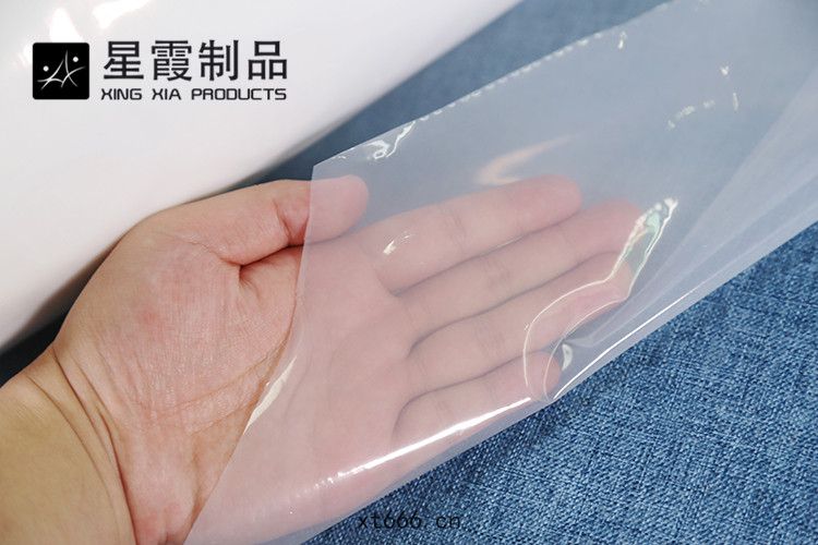 裝飾材料(liào)熱熔膠膜(mó)