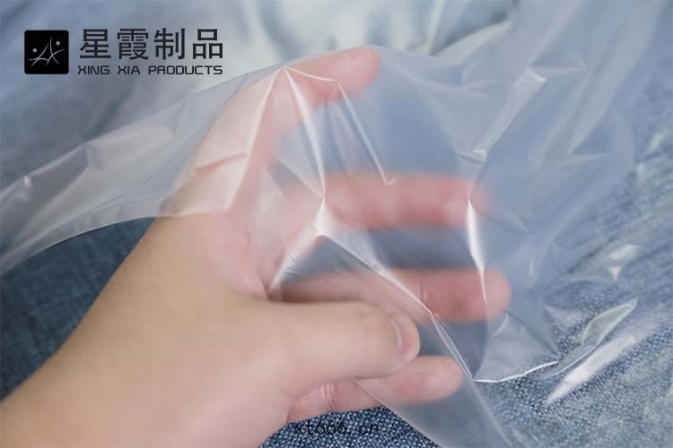 布(bù)料復合用TPU熱熔膠(jiāo)膜(mó)